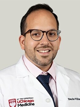 Dr. Dario Villamar